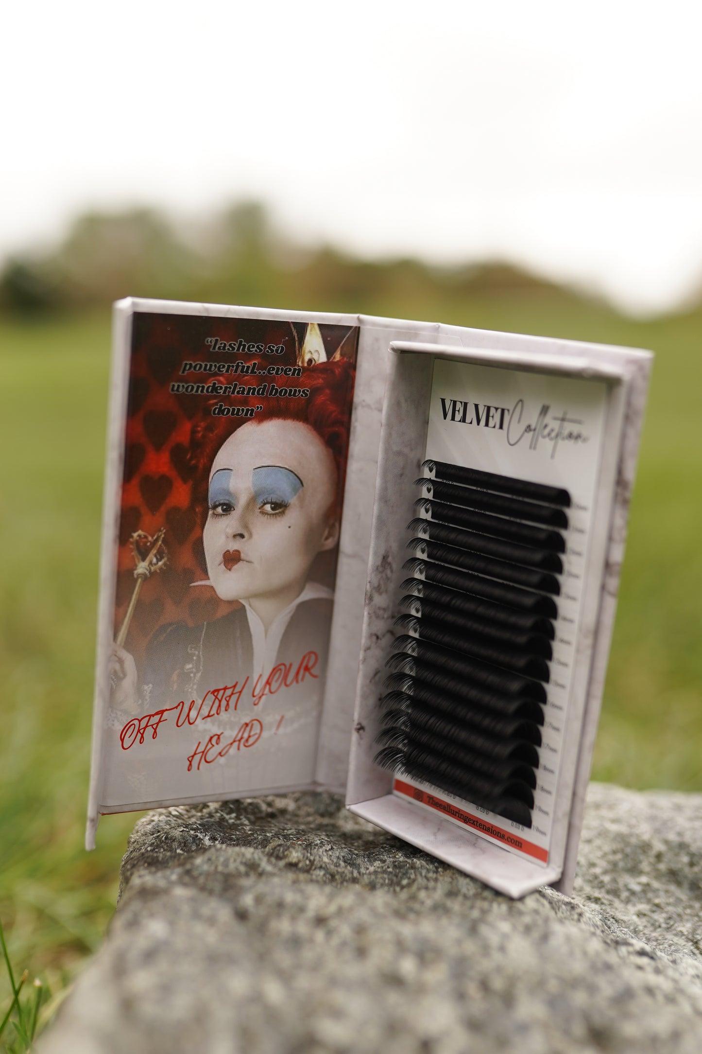 MAJESTY (VELVET LASH COLLECTION)