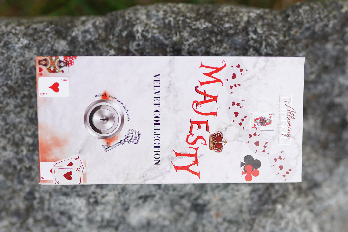 MAJESTY (VELVET LASH COLLECTION)